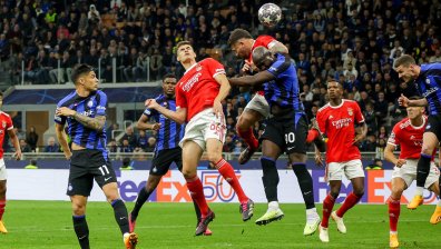 "Интер" си осигури сблъсък с "Милан" в ШЛ след зрелищно 3:3 срещу "Бенфика"