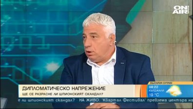 Ще се разрасне ли шпионският скандал? Коментират Асен Агов и Валери Тодоров