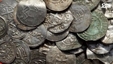 Любители-археолози откриха съкровище на над 1000 години