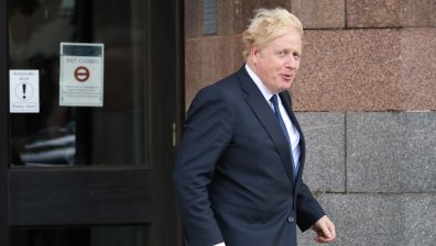 Джонсън попари мераците на британците за отрупани рафтове по Коледа