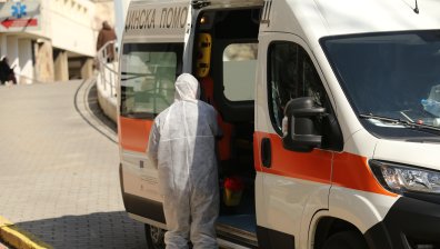 Мъж на 43 г. и жена на 44 г. са сред изгубилите битката с Ковид-19