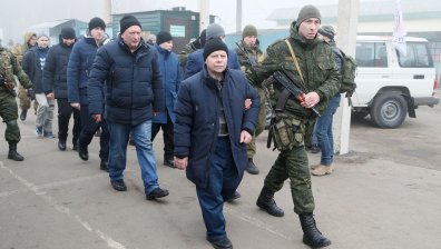 Историческа размяна на пленници в Донбас