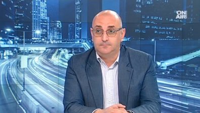 В парламента ври и кипи, не виждат какво става на километър от българската морска граница