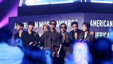Икономически бум в Южна Корея заради BTS: Феновете носят милиарди приходи