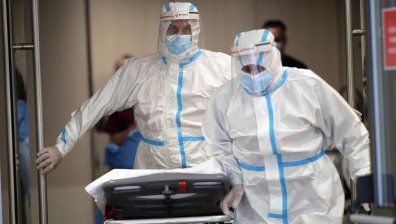 Строга карантина: Ковид обстановката в Гърция се подобрява бавно