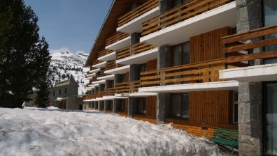 След седмица без ток: Военни инсталираха агрегат на Белмекен