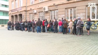 Опашки за записване на първокласници