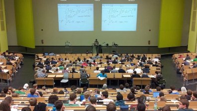 Ковид-19 отказа кандидат-студентите от ВУЗ-овете в чужбина