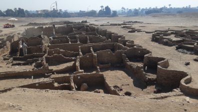 Откриха прочутия "Златен град", изгубен в пясъците край Луксор 