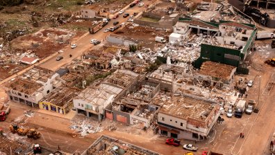 Гневът на природата: Апокалипсис след торнадо и тайфун във Филипините и Бразилия (СНИМКИ)