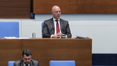 Депутатите гласуват вота на недоверие към правителството на Росен Желязков