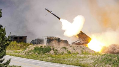 Изстреляха неидентифицирана балистична ракета от Северна Корея на изток