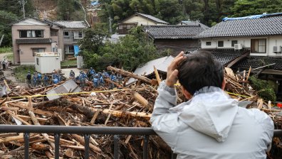 7,6 по Рихтер разтърси Япония, вълни до 3 метра заплашват жителите