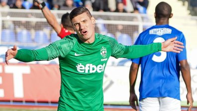 Кръстаич залага на Десподов и Делев в атака срещу Черна гора