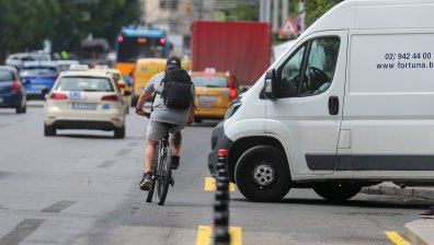 Заваляха призиви за оставки след решението на ВАС за булевардите в центъра