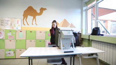 Започна изборният ден: Секциите отвориха в цялата страна (СНИМКИ)