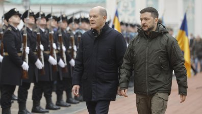 Олаф Шолц в Киев: Казах на Владимир Путин, че Русия трябва да спре войната