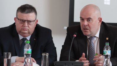 Гешев и Цацаров с обща надежда за отпадане на мониторинга