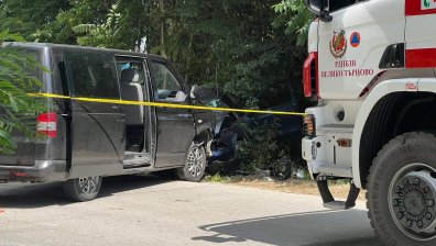 Тежка катастрофа край Стражица, един е загинал, а шестима са ранени (ОБНОВЕНА)