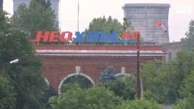 Евакуираха служители на "Неохим" заради огромния пожар, няма опасност за димитровградчани