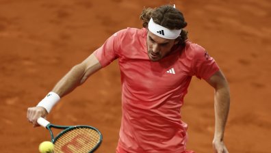 Циципас се сгромоляса още на старта в Мадрид срещу Монтейро