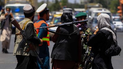 "Ислямска държава" уби 10 души от силите за сигурност при атака в Сирия