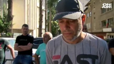 Превозвачи с джипове на протест пред полицията в Дупница