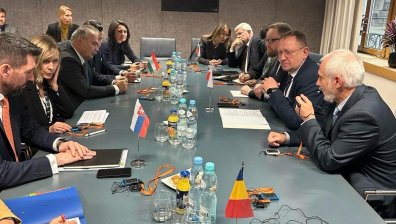 Министър Вътев за помощта за Украйна: Таванът може да скочи до €280 хил.