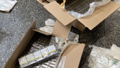 Задържаха 3840 кутии цигари без бандерол на "Капитан Андреево"