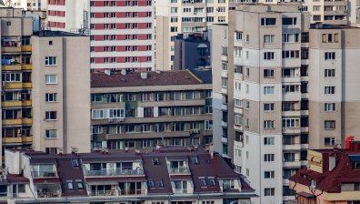 Краят на големите семейства: Българинът живее сам или с половинката си