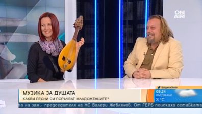 Свиренето по сватби е огромна школа за всеки музикант