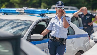 Крадец в София маха със секач алармите на дамски чанти