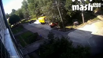 3-годишно полетя от 12 метра, руски работници го спасиха