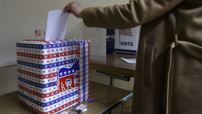 Изборите в САЩ: Демократите отложиха номинацията си за опонент на Тръмп