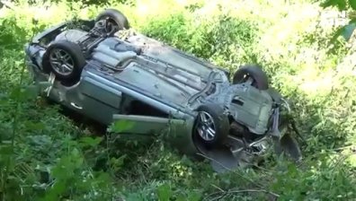 Момче и момиче оцеляха по чудо след падане в 20-метрова пропаст