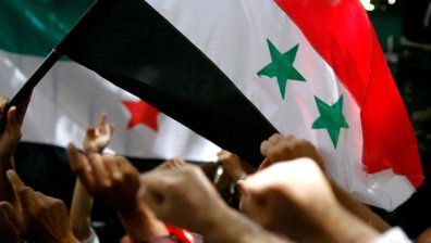 Сирийски флаг се развя над руското посолство в Либия