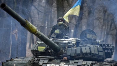 Разочарование за Украйна - съюзниците дават повече оръжие, няма решение за "Леопард"