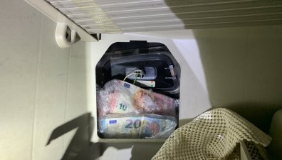 Митничари задържаха пачки с недекларирани банкноти на "Капитан Андреево"
