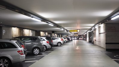 Хиляди автомобили, слезли от конвейера, oстават непродадени