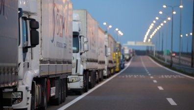 Засилен трафик и опашки на ГКПП на Хърватия със Словения и Сърбия   