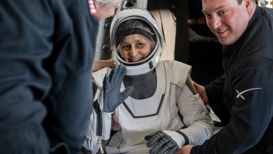 Обратно на Земята след 9 месеца в Космоса (СНИМКИ)