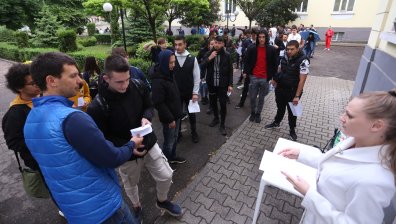 Седмокласниците разбират написан текст, но трудно разчитат таблици и диаграми