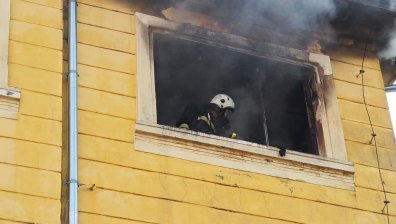 Спасиха жена при пожар в адвокатска кантора в Сливен