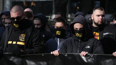 Напрежение в Пловдив: Феновете на "Ботев" и "Локо" се събират пред сградата на общината