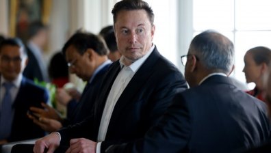 Гладиаторска битка: Мъск и Зукърбърг излизат на бойното поле в Колизеума? 