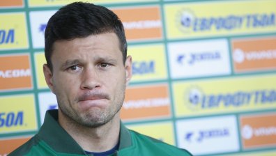 ЦСКА постави краен срок пред Божиков и Асприля