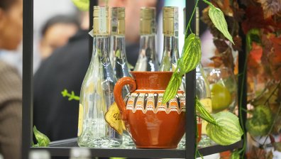 Не пием ракия, а спирт с есенция, бутилката се пълни хиляди пъти