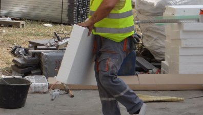 Helpbook: Улицата ни потъна в стиропор, така ли работят, ако поръчката е на МС?
