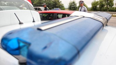 Върнаха в килия мъж, потрошил патрулка и нарушил първоначалния си "домашен арест"