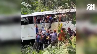 Петима загинаха при тежък инцидент с автобус в Турция